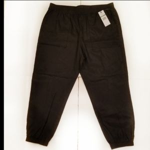 🆕️Proseco black tencel crop pants